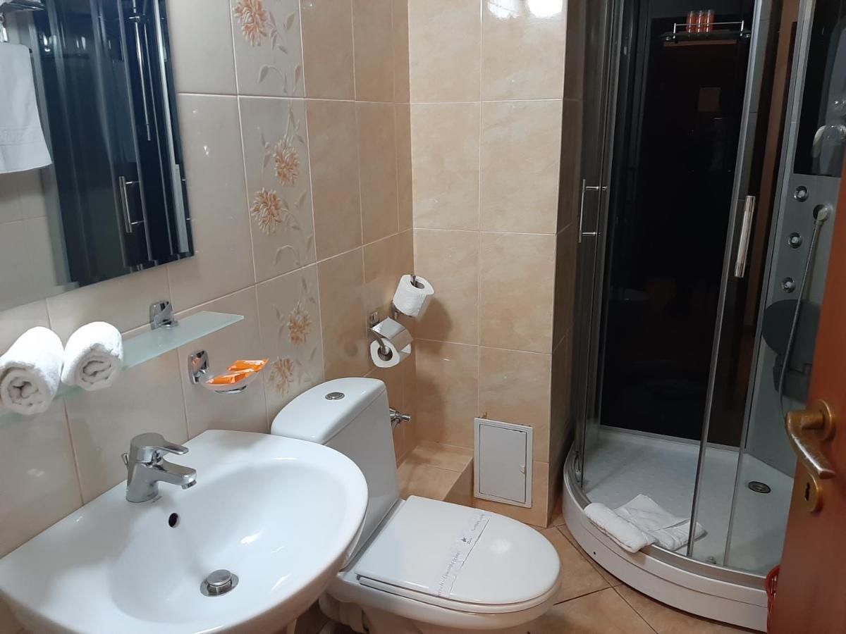 Hotel Condor Оравица Экстерьер фото
